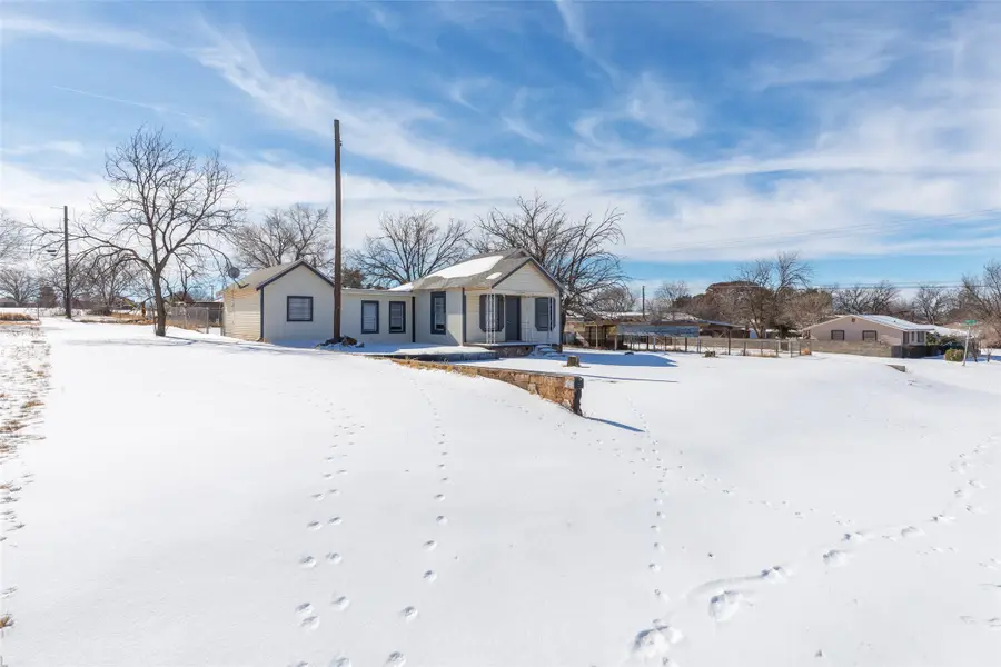 1902 Bristol Drive, Sweetwater, TX 79556 - #3