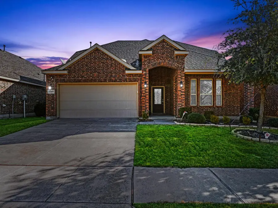 2109 Lake Hawthorne Trail, Little Elm, TX 75068 - Image #3