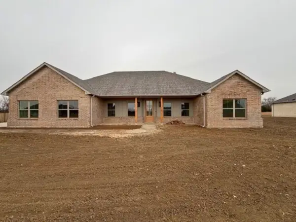 6037 Amber Drive, Sanger, TX 76266