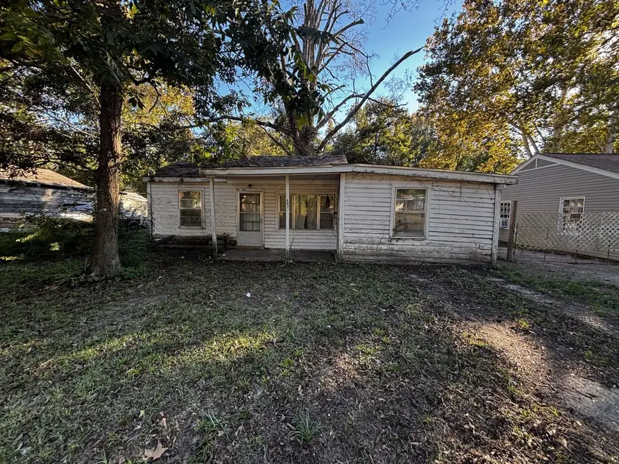 407 S Park Drive, Springhill, LA 71075 - Image #2