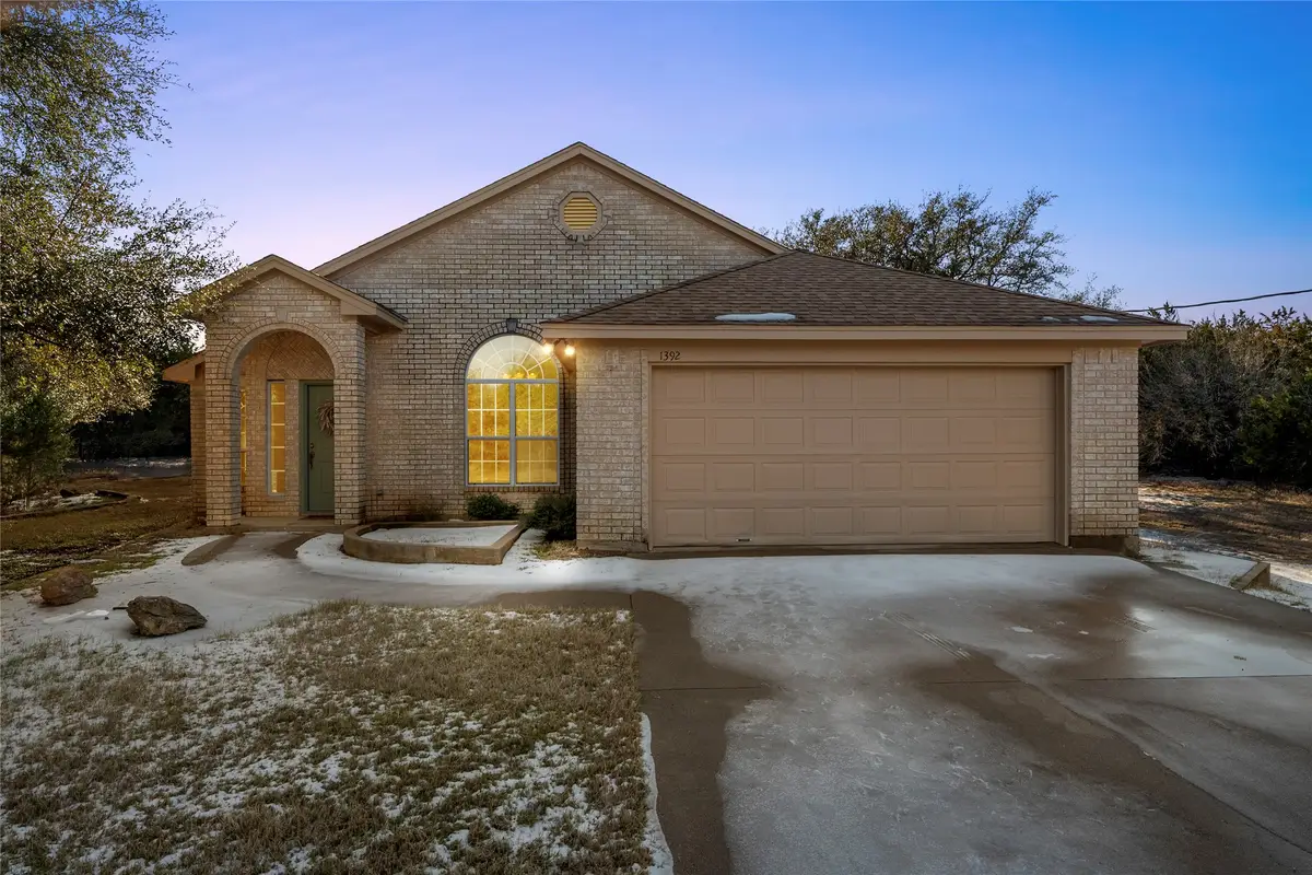 1392 Spanish Oak Trail, Whitney, TX 76692 - Image #1