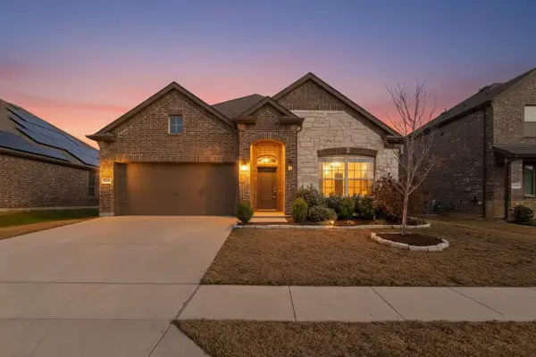 2824 Faro Road, Aubrey, TX 76227