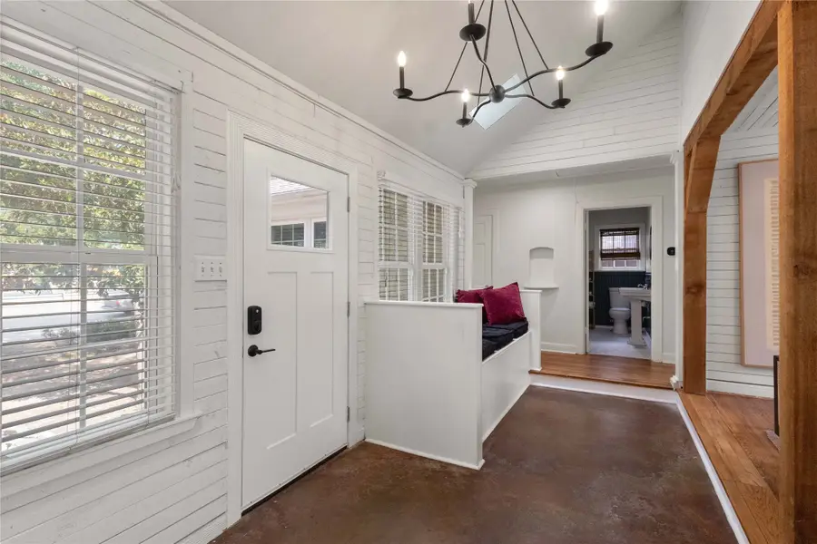 619 N Hampton Road, Dallas, TX 75208 - Image #3