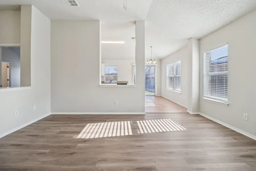 4701 Sea Ridge Drive, Fort Worth, TX 76133 - Image #3