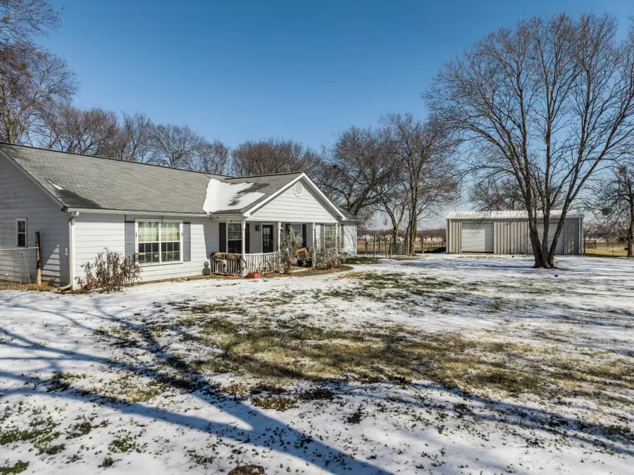 358 E Pecan Street, Waxahachie, TX 75165 - Image #2