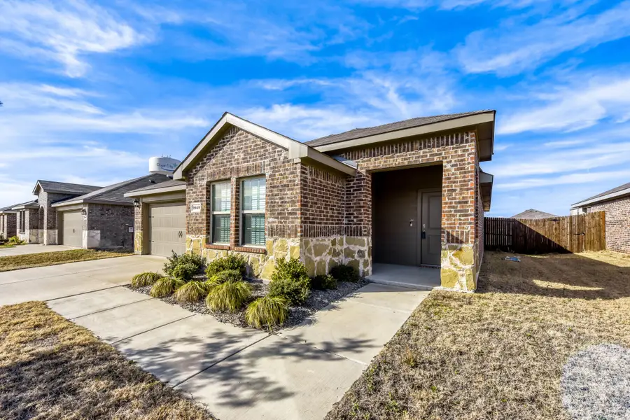 2049 Berrywood Drive, Royse City, TX 75189 - Image #2
