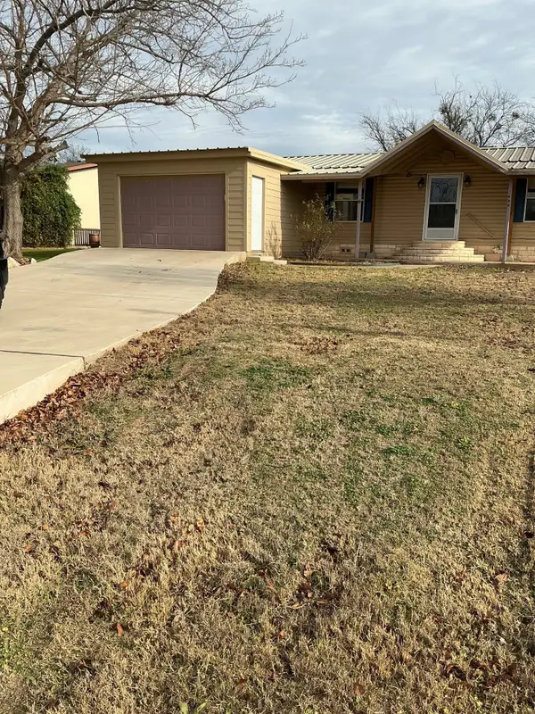 3203 Sunrise Court, Granbury, TX 76048