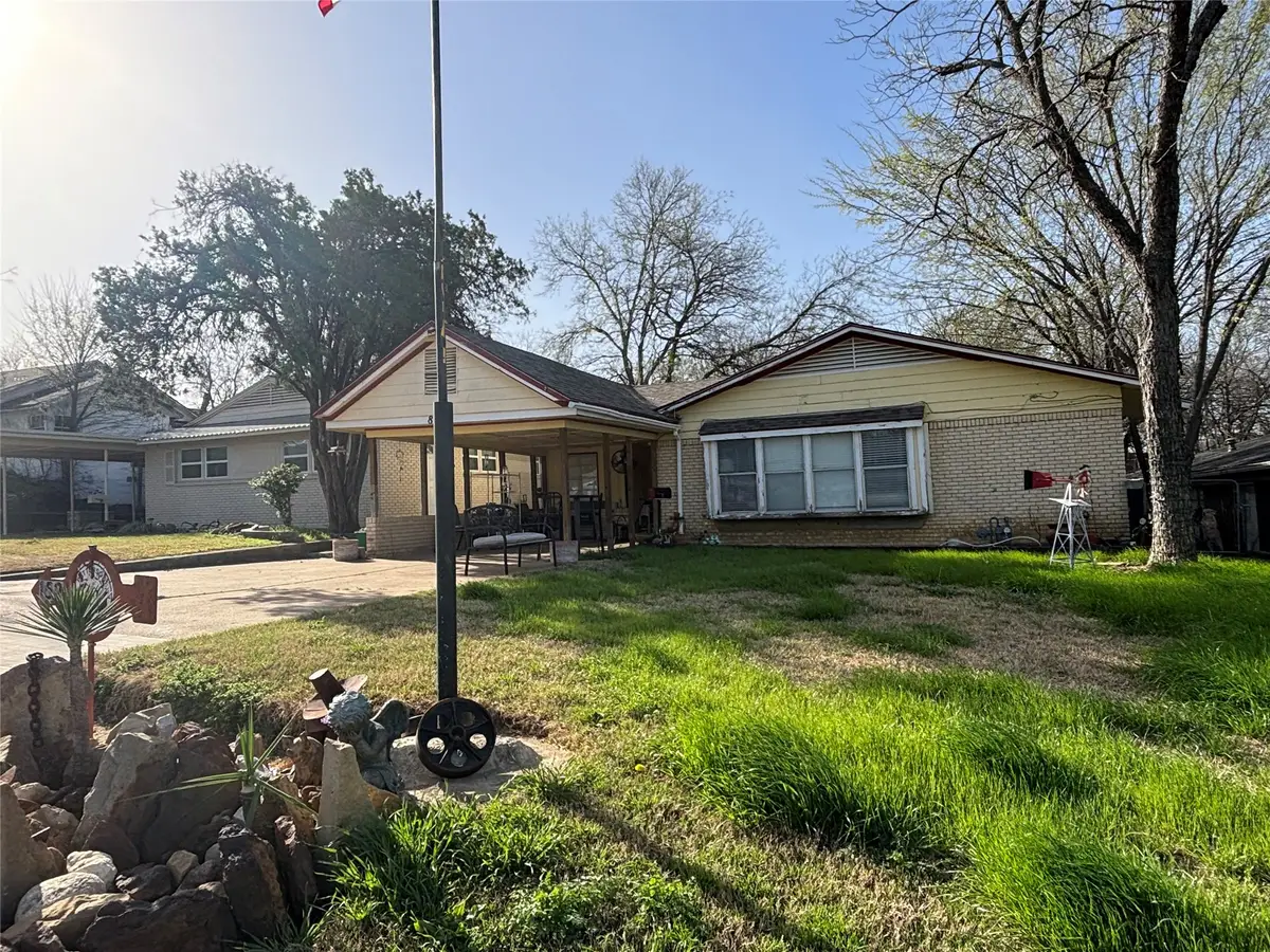 829 W Church Street, Grand Prairie, TX 75050 - Image #1