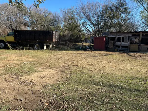 7601 Smith Drive, Mansfield, TX 76063