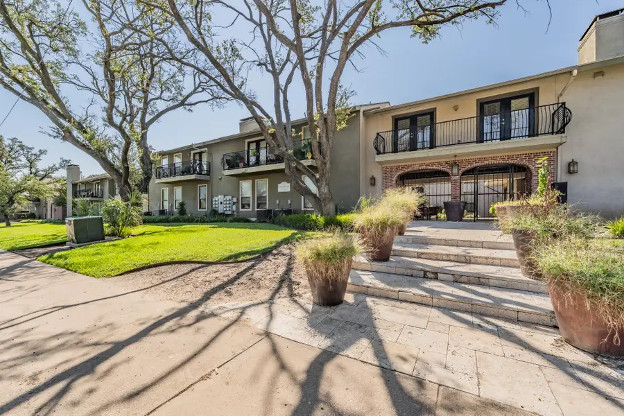 5816 Birchbrook Drive #124, Dallas, TX 75206 - Image #2