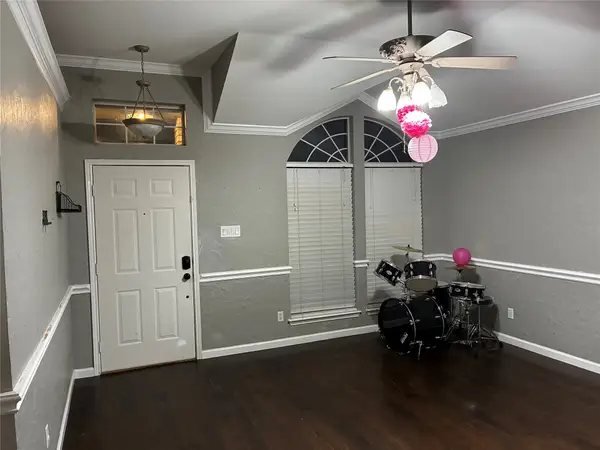 520 Kelley Court, Fort Worth, TX 76120