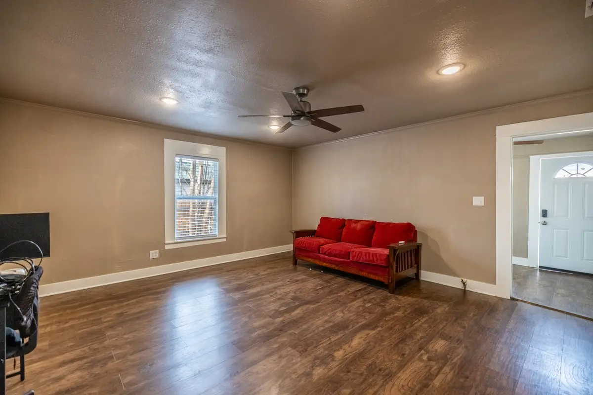 203 W Purdom Avenue, Alvarado, TX 76009 - #1