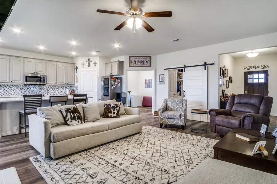 1516 Shindig Court, Weatherford, TX 76087 - Image #3