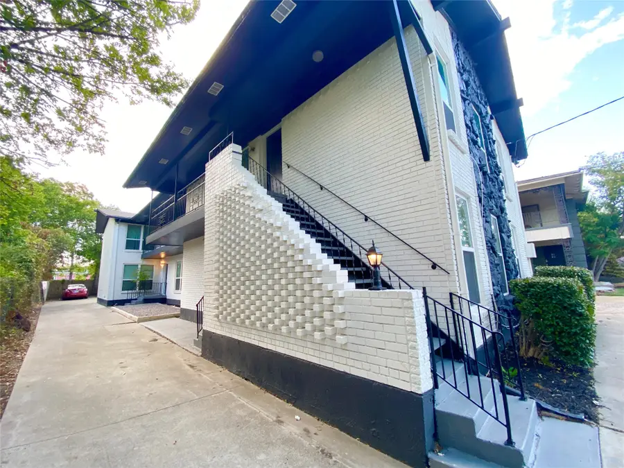 4811 Live Oak Street, Dallas, TX 75204 - Image #2