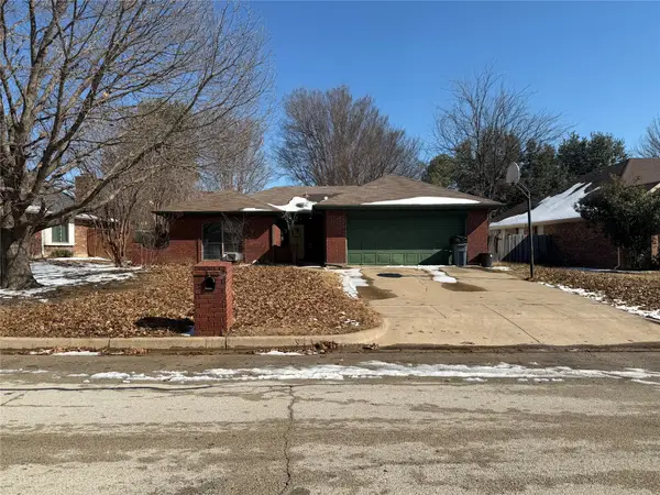 1228 Windy Meadows Drive, Burleson, TX 76028