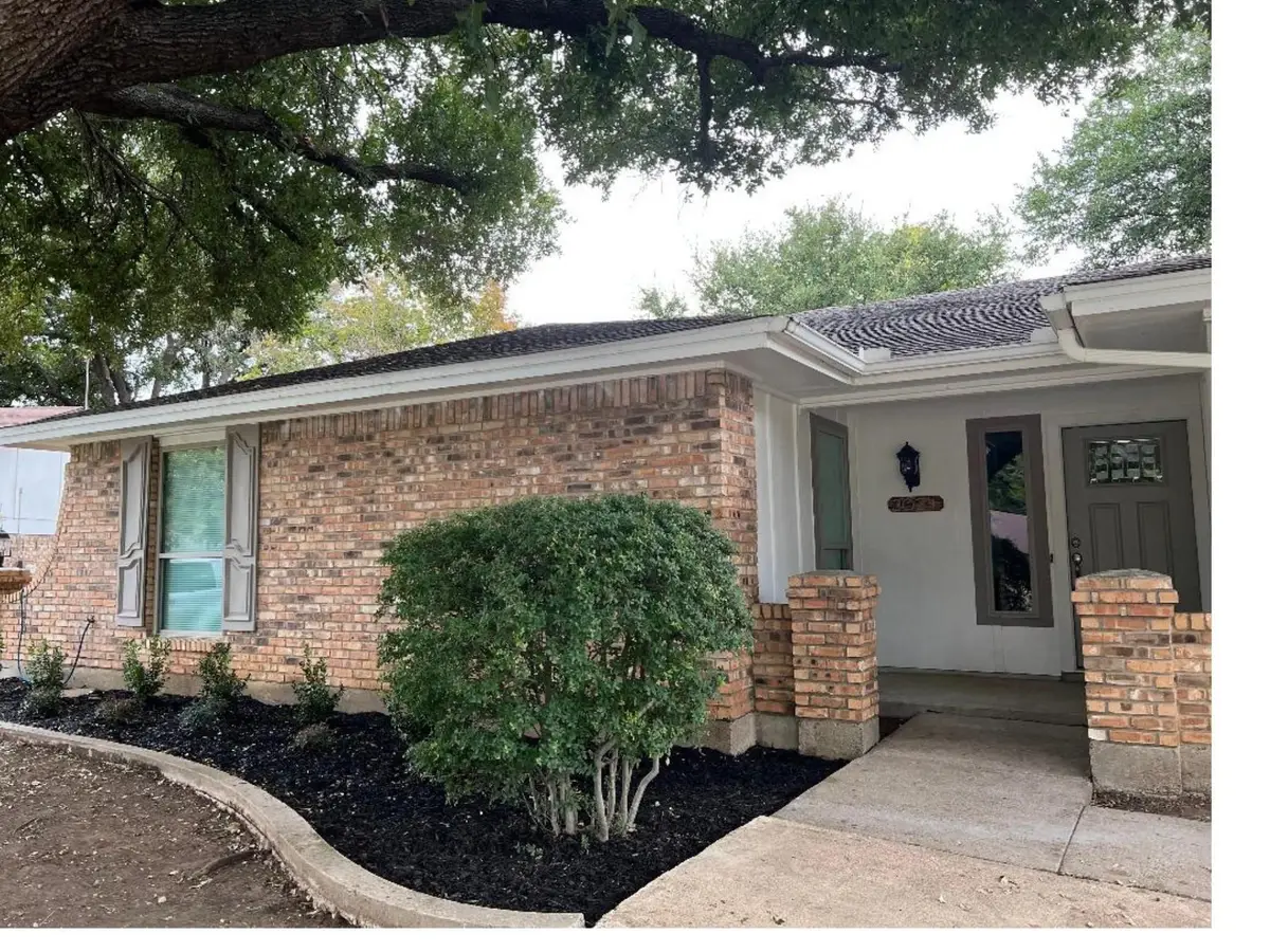 3024 Barrington Place Ne, Arlington, TX 76014 - Image #1