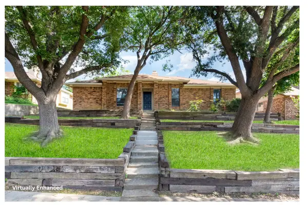 1724 Saint James Drive, Carrollton, TX 75007