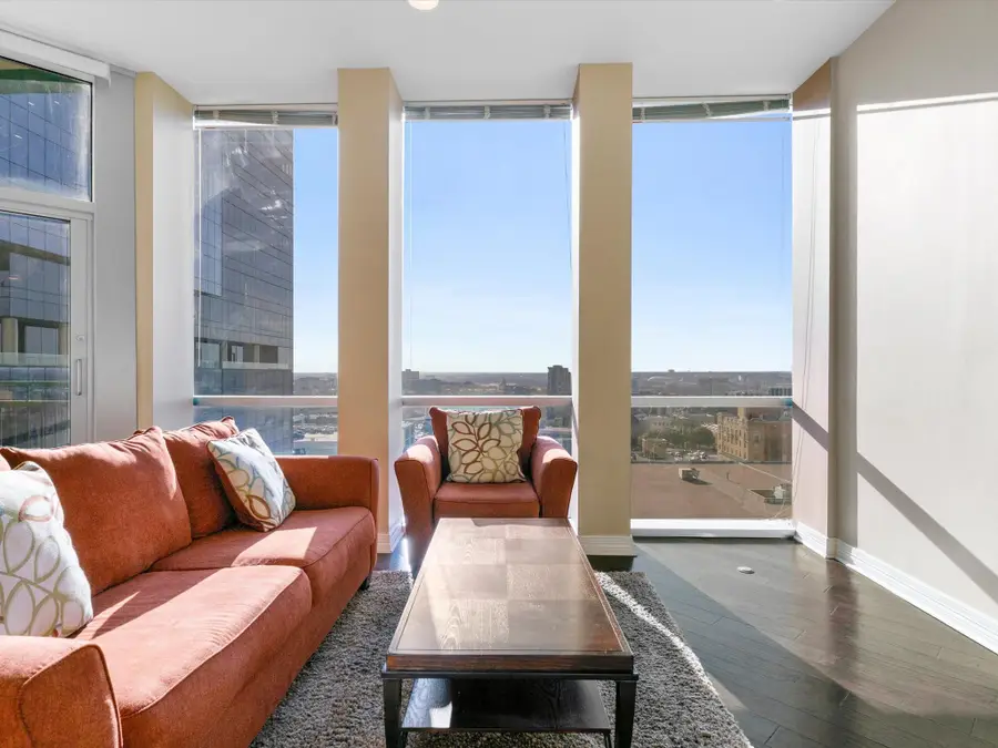 500 Throckmorton Street #1108, Fort Worth, TX 76102 - Image #2