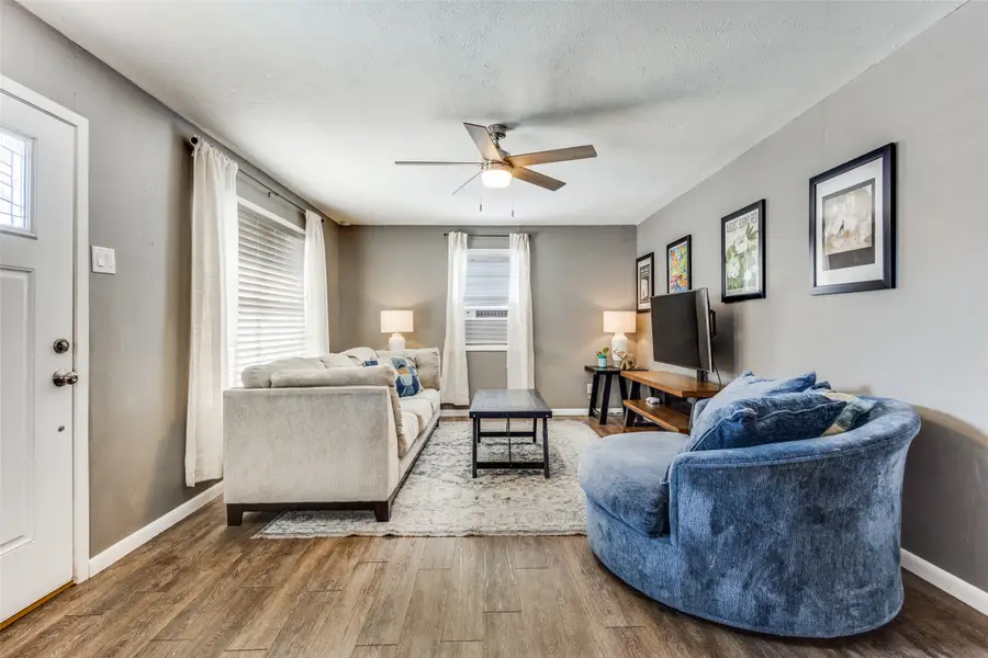 758 E Jefferson Street, Van Alstyne, TX 75495 - Image #2