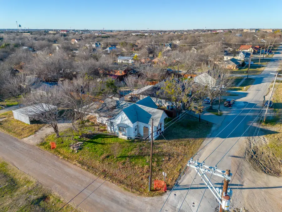 201 N Spears Street, Alvarado, TX 76009 - #2