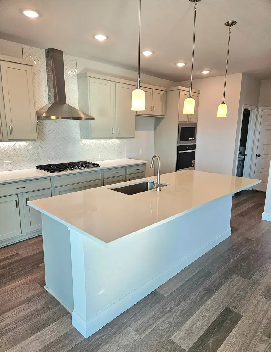 1914 Waterwalk Drive, Rowlett, TX 75088 - Image #2