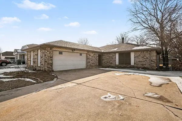 2316 Busch Drive, Arlington, TX 76014