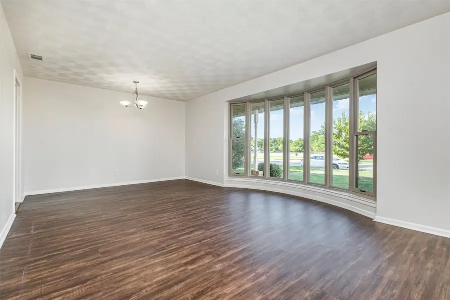 2640 Lakeland Drive, Dallas, TX 75228 - Image #3