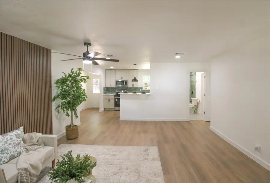 1646 Jackson Street, Grand Prairie, TX 75051 - Image #2