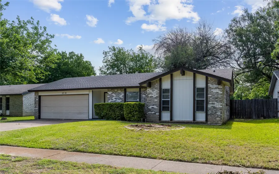 1310 Willowbrook Street, Lancaster, TX 75134 - Image #2
