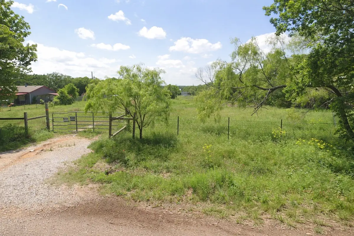 1221 County Road 805, Cleburne, TX 76031 - Image #1
