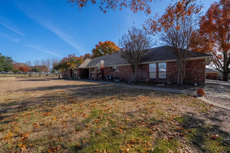 3017 Slyvan Valley Drive, Weatherford, TX 76087 - Image #2