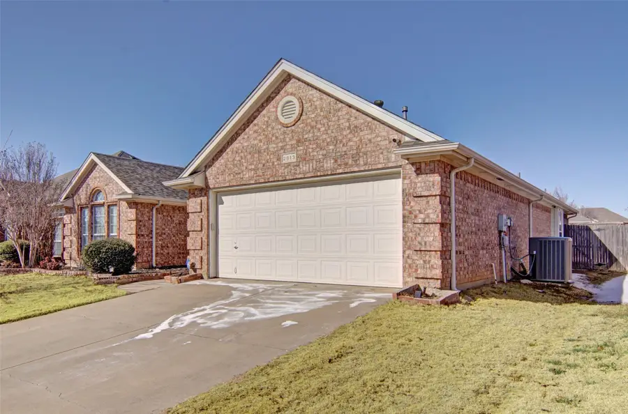 2813 White Rock Drive, Fort Worth, TX 76131 - Image #3