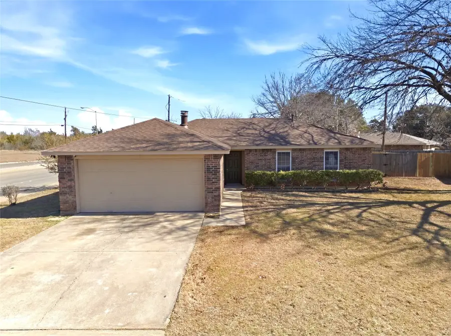 1502 Lime Leaf Lane, Duncanville, TX 75137 - Image #2