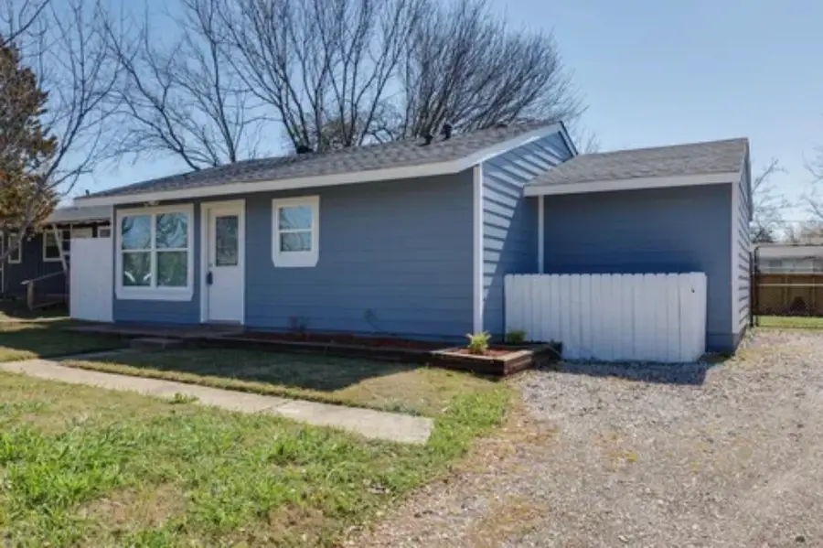 4330 Pensacola Court, Dallas, TX 75211 - Image #3