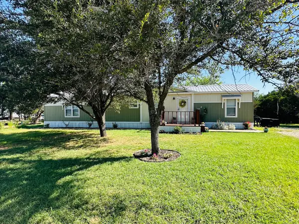 201 Rock Creek Road #14, Graford, TX 76449