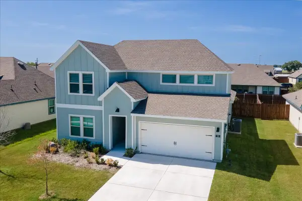 729 Amelia Court, Pilot Point, TX 76258