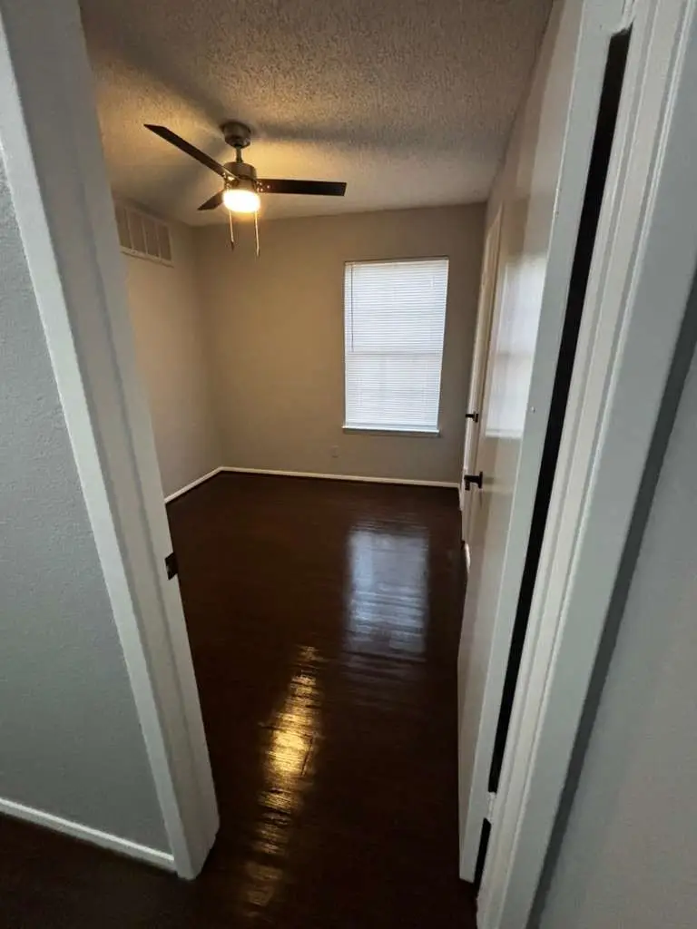 724 W Collins Street, Denton, TX 76201 - Image #2