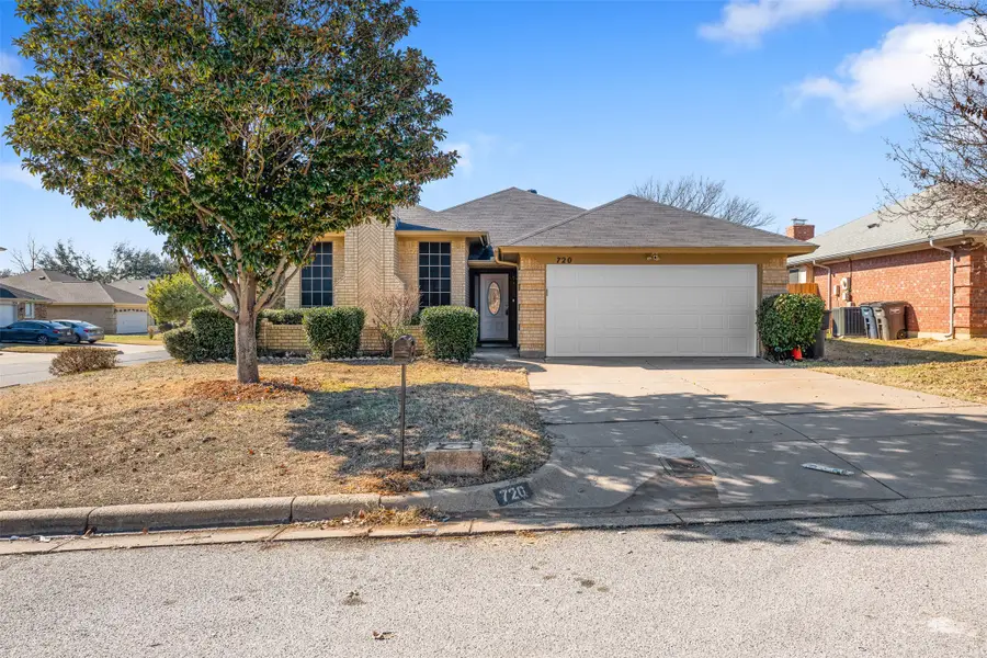 720 Sandy Trail, Fort Worth, TX 76120 - Image #2