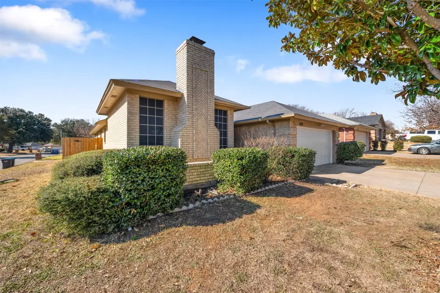 720 Sandy Trail, Fort Worth, TX 76120 - Image #3
