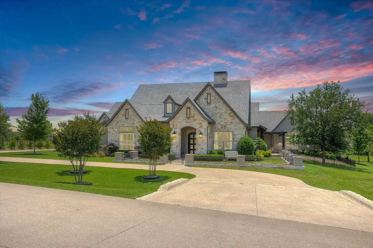 12817 Bella Villa Drive, Fort Worth, TX 76126 - Image #1