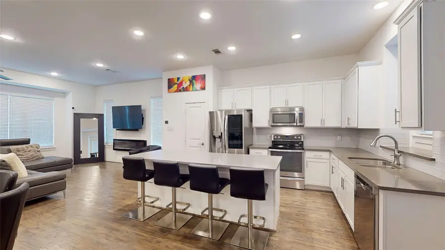 5811 Bryan Parkway #10, Dallas, TX 75206 - Image #3