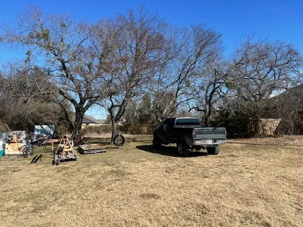 5715 Belaire Circle, Granbury, TX 76048