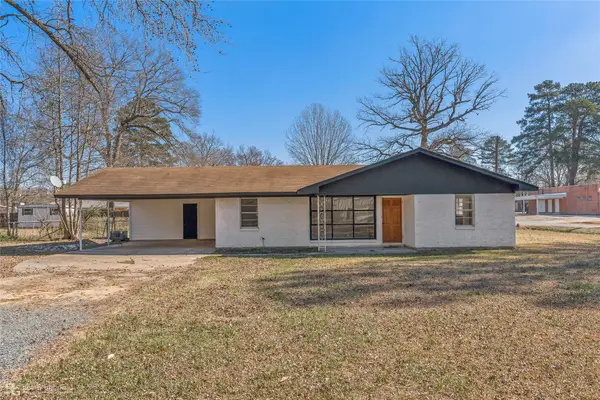 612 S Cypress, Vivian, LA 71082