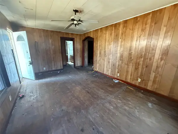 227 24th Street Nw, Paris, TX 75460