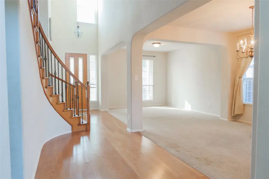 662 Oak Creek Drive, Cedar Hill, TX 75104 - #3