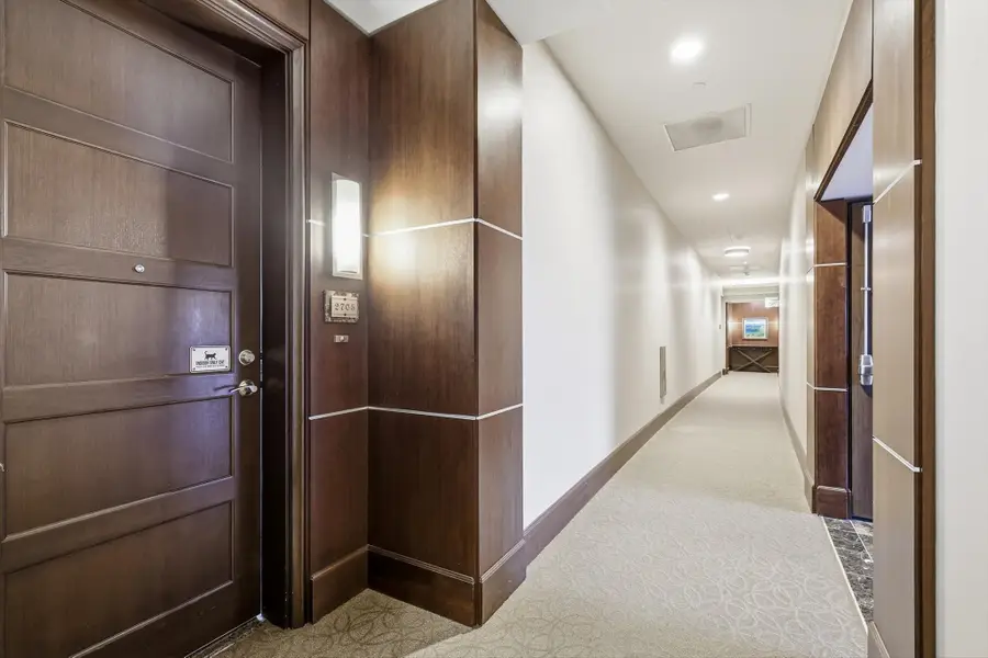 1301 Throckmorton Street #2705, Fort Worth, TX 76102 - #3