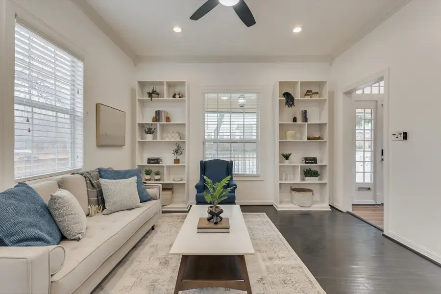 909 Elsbeth Street, Dallas, TX 75208 - Image #3