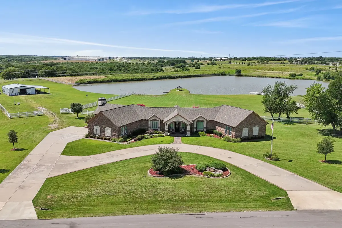 6718 Eastview Drive, Sachse, TX 75048 - Image #1