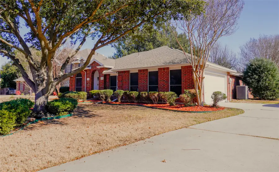 1045 Blueberry Court, Crowley, TX 76036 - Image #3