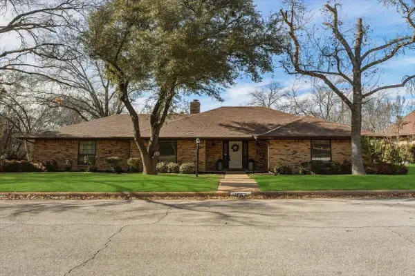 1662 Watson Road, Fort Worth, TX 76103